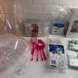 Cocktail and hors d’oeuvres Party Supplies Set